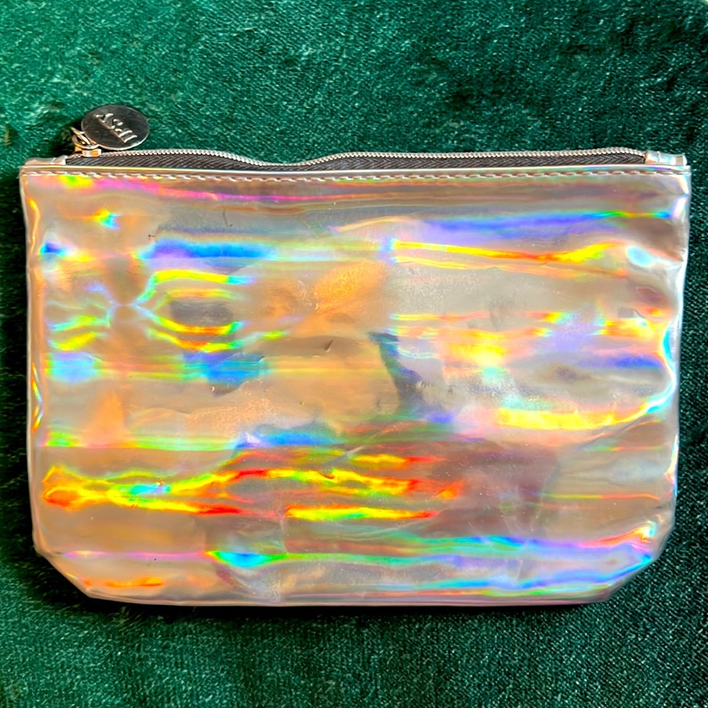 Ipsy Silver Irridescent Cosmetic Pouch